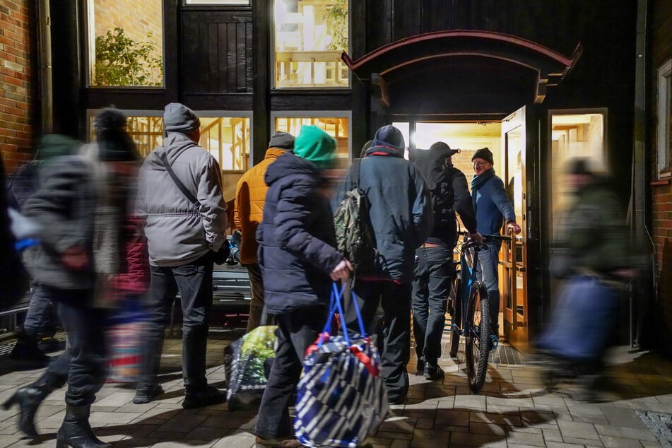 In sieben kirchlichen Nachtcafés finden Menschen Unterschlupf, die nicht von der Stadt untergebracht werden.