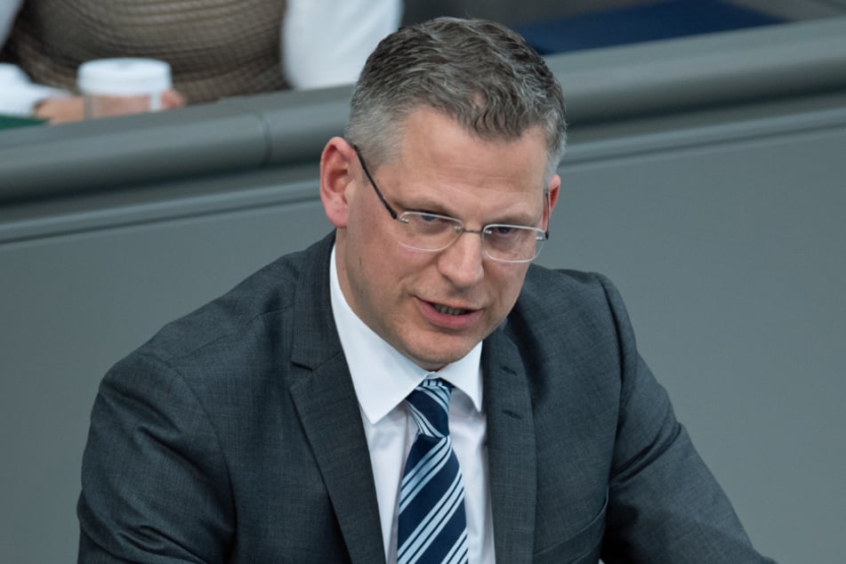 Christoph de Vries (51, CDU), Parlamentarischer Staatssekretär beim Bundesinnenministerium, ist Opfer von Linksextremisten geworden. (Archivfoto)