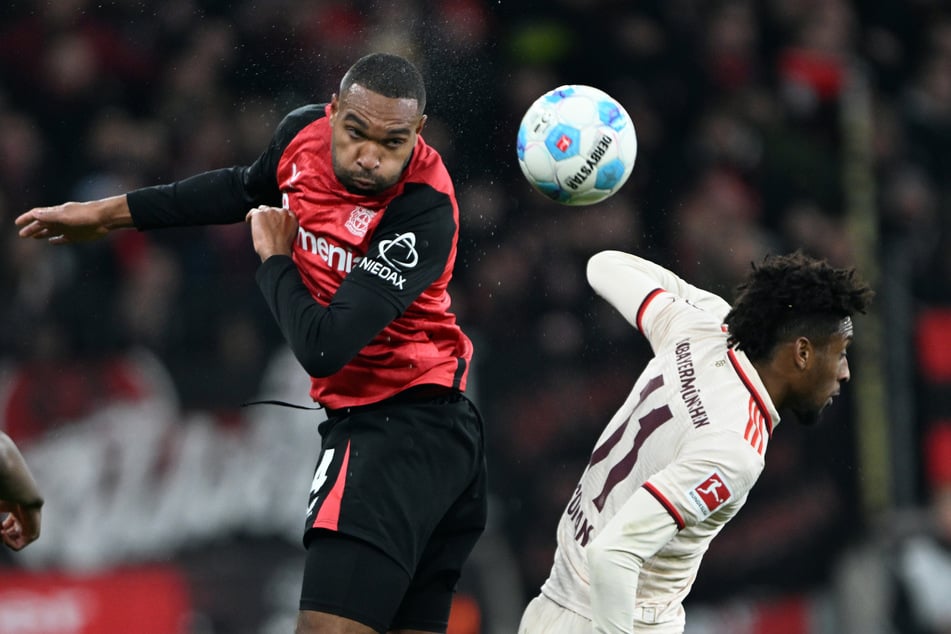 Jonathan Tah (l.) gab sich vor der Partie selbstbewusst.