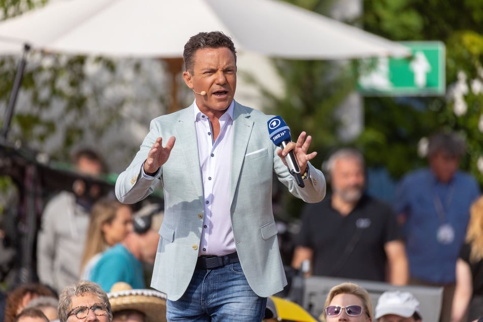 Stefan Mross (49) moderiert zuverlässig "Immer wieder sonntags", doch seinen Gala-Auftritt ließ er platzen. (Archivfoto)
