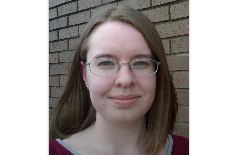 Leela Levis starb am 1. Dezember, nachdem sie den vergifteten Wein getrunken hatte.