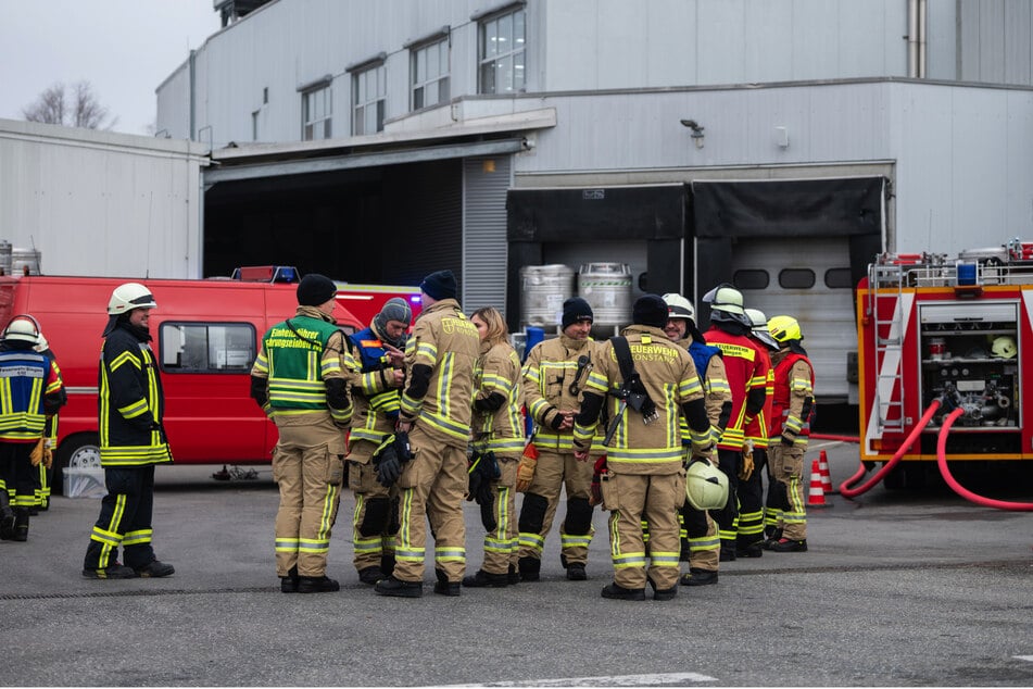 Die Einsatzkräfte rückten im Großeinsatz an.