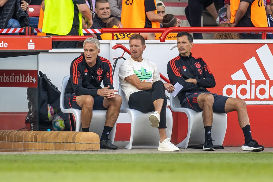 Beim FC Bayern assistierte der 45-Jährige dem heutigen Bundestrainer Julian Nagelsmann (38, M.).