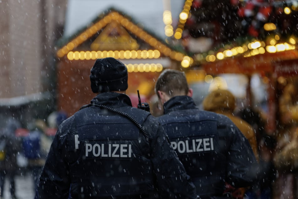 Auf vielen Weihnachtsmärkten im Ländle wird ein hohes Polizeiaufgebot erwartet. (Symbolbild)