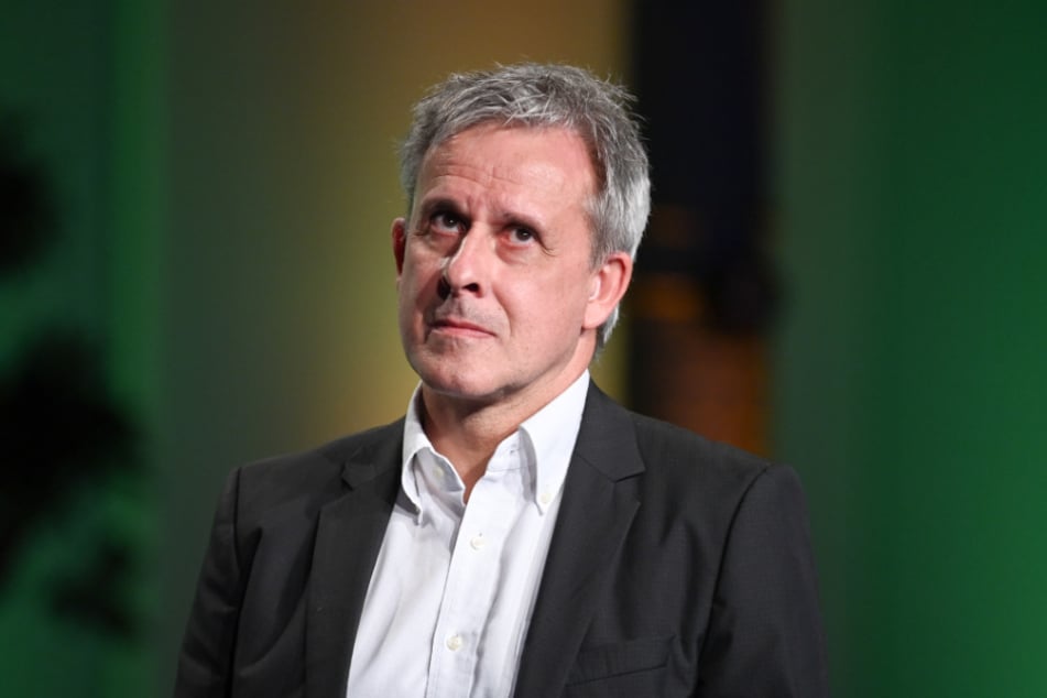 Pierre Littbarski (66) hat per Instagram mit dem 1. FC Köln abgerechnet.