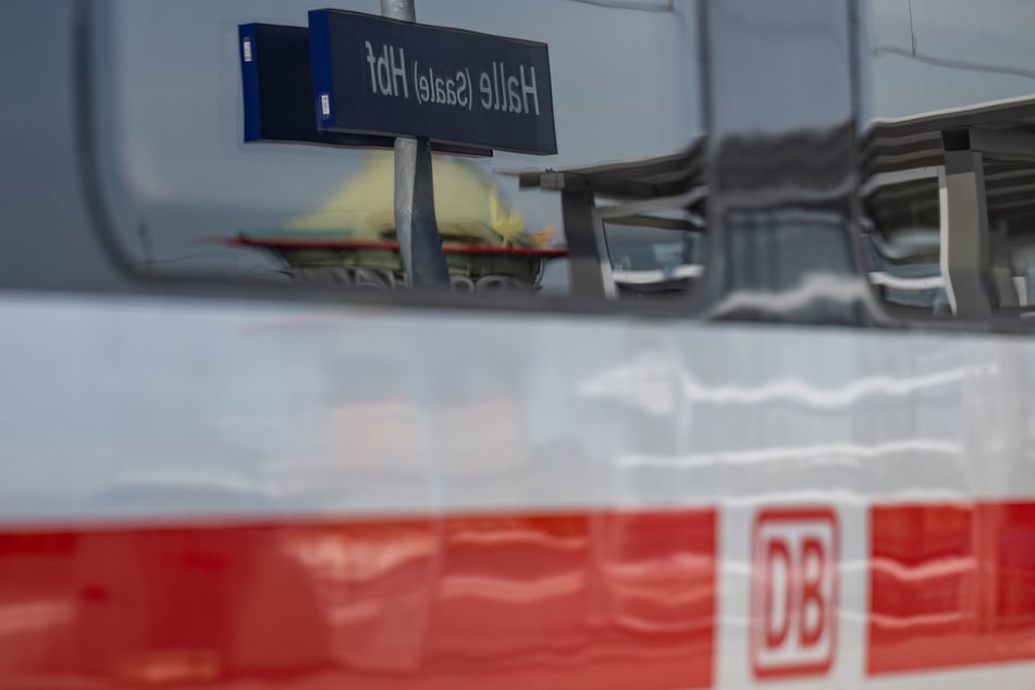 Am Donnerstagabend sorgte ein schreiender 35-Jähriger am Hauptbahnhof Halle für Aufmerksamkeit. (Archivbild)