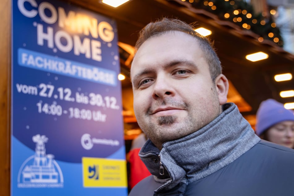 Viktor Annum (39) zog vor Kurzem erst nach Chemnitz - und schaute sich interessiert an der Stellenbörse um.