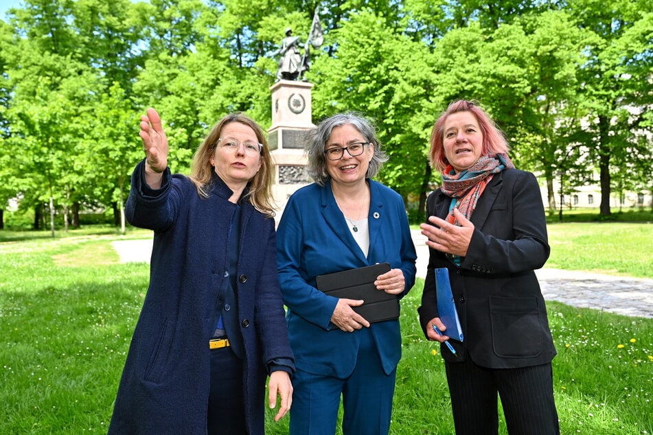 Kulturbürgermeisterin Annekatrin Klepsch (47, Linke, v.l.), Umweltbürgermeisterin Eva Jähnigen (59, Grüne) und Beiratssprecherin Uljana Sieber (53).