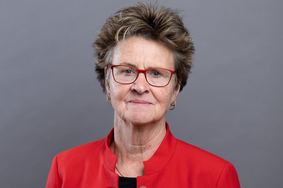 Die Kommunen sollten selbst über die Verwendung des "Sondervermögens" entscheiden, fordert Sachsens BSW-Chefin Sabine Zimmermann (64).