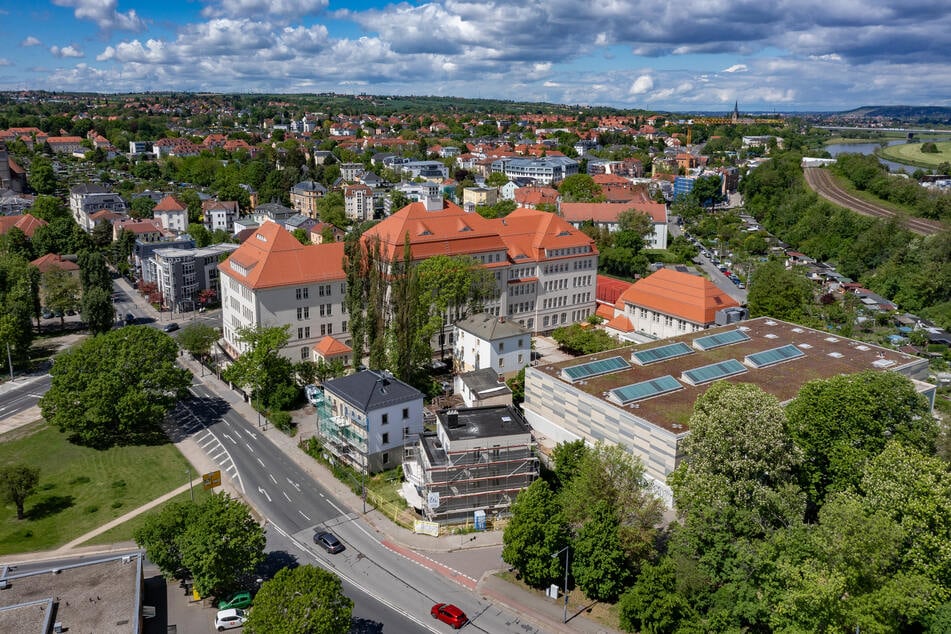 Am Gymnasium Dresden-Cotta wollte die junge Rechtsextremistin ihr Referendariat ableisten.