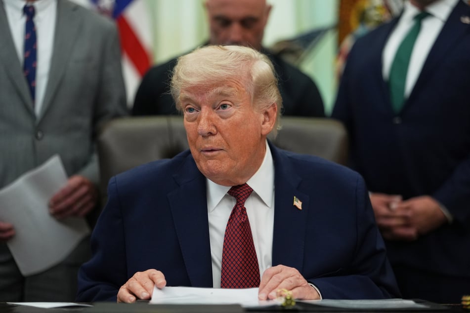 US-Präsident Trump zeigt sich in der Öffentlichkeit unbeeindruckt, dass der Iran die Öffnung der Straße von Hormus rückgängig gemacht hat.