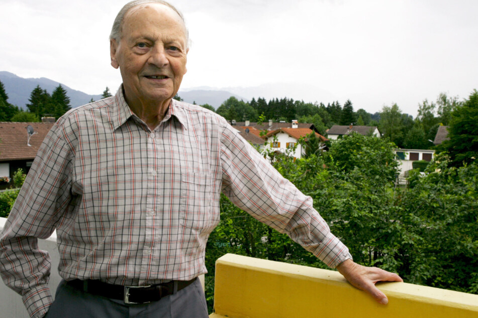 Karl Wald, der Erfinder des Elfmeterschießens. 1970 veränderte der ehemalige Schiedrichter mit seiner Idee zum Elfmeterschießen den Fußball.