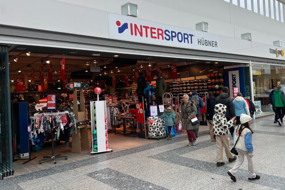 INTERSPORT reduziert Outdoor Jacken namhafter Marken jetzt bis zu 50 Prozent