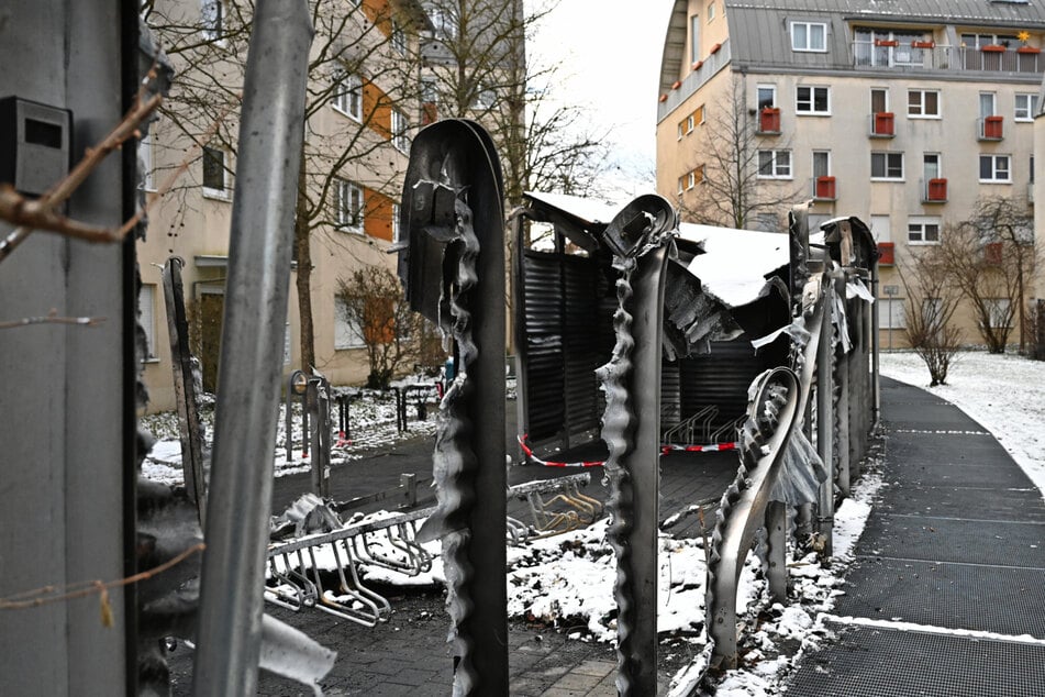 Der Fahrradschuppen war in großen Teilen nicht mehr zu gebrauchen.