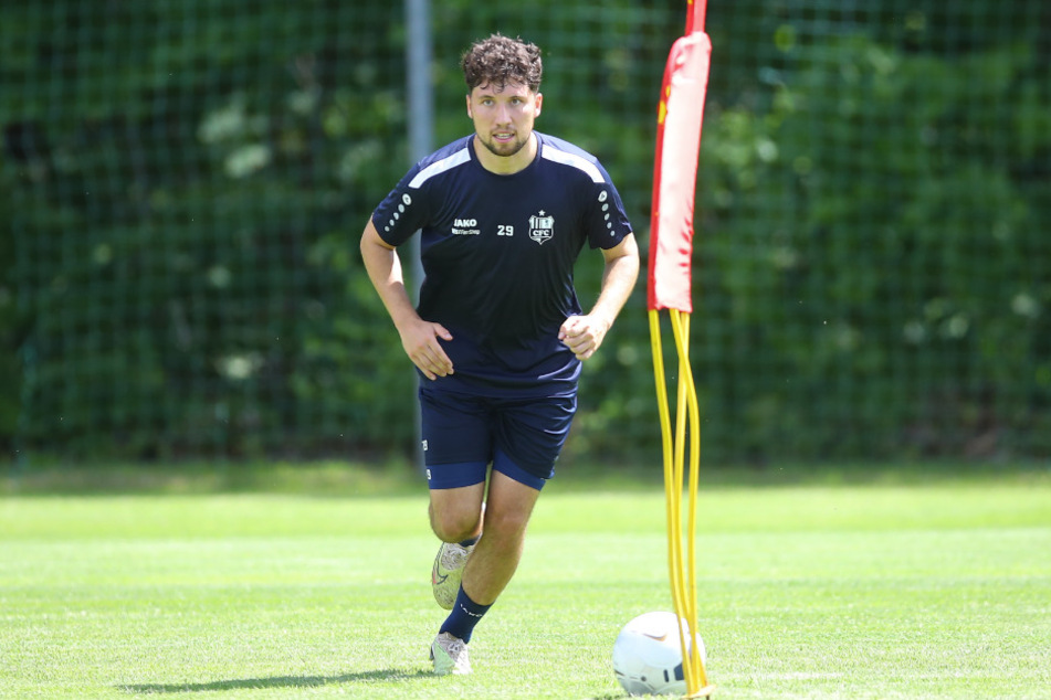 Tom Baumgart (26), hier beim Trainingsauftakt, ist zurück beim CFC.