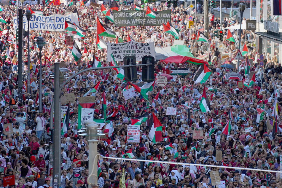 Für die Demonstration in Düsseldorf werden bis zu 10.000 Menschen erwartet. (Archivbild)