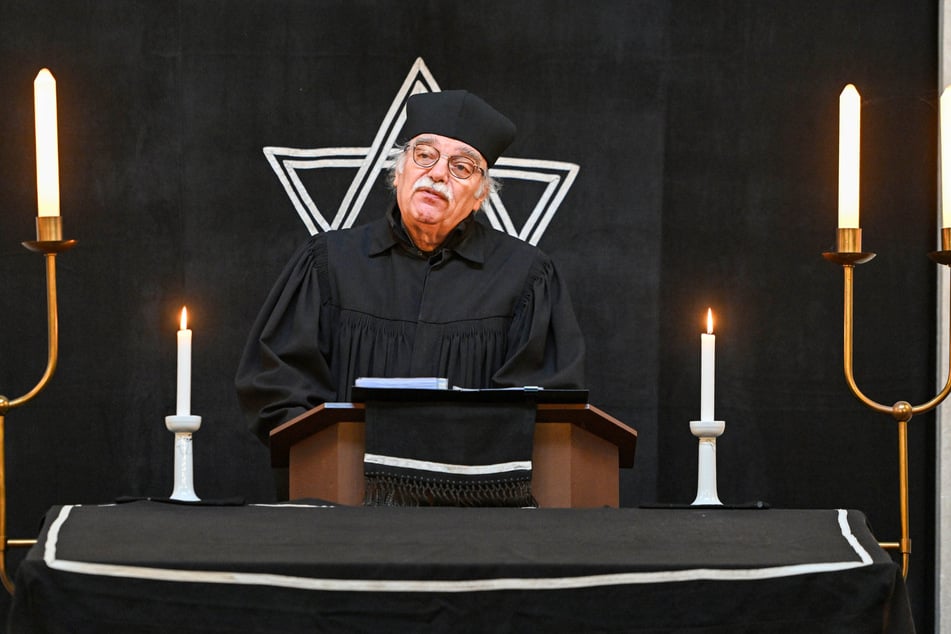 Rabbi Andreas Nachama (71) hielt die Trauerrede.