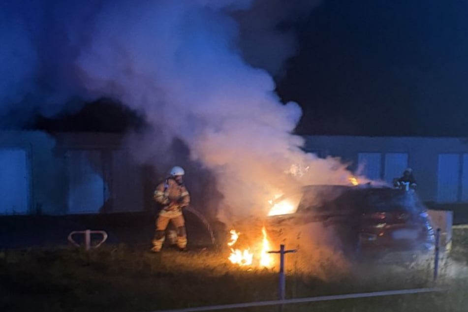 Im Landkreis Harz brannten in der Nacht mehrere Autos.