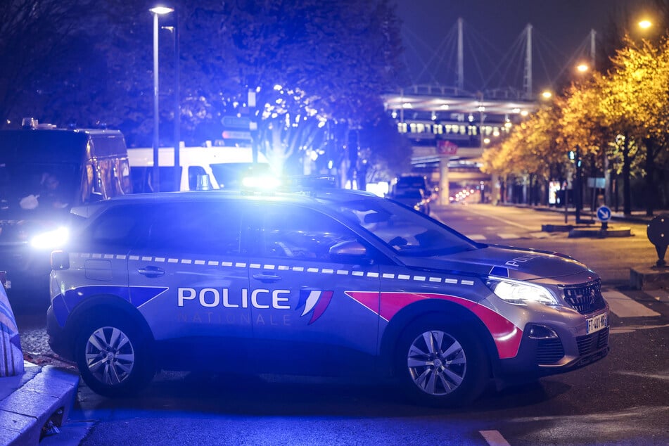 Die Polizei nahm einen 23-Jährigen fest. (Symbolbild)