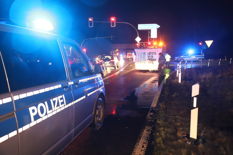 Auch die A72-Auffahrt Hartenstein wurde blockiert.