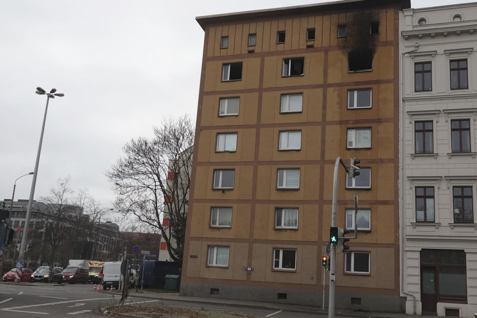 Leipzig: 37-Jähriger stirbt bei Feuer in Leipzig: Brandwohnung soll heute untersucht werden