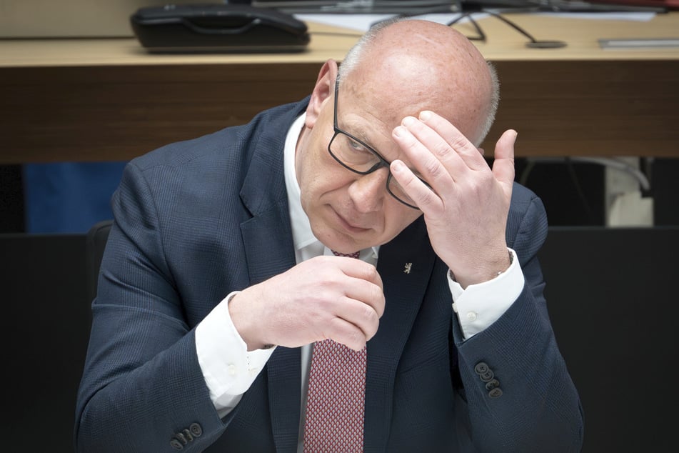 Kai Wegner (53, CDU) stellt sich den Fragen der Abgeordneten.