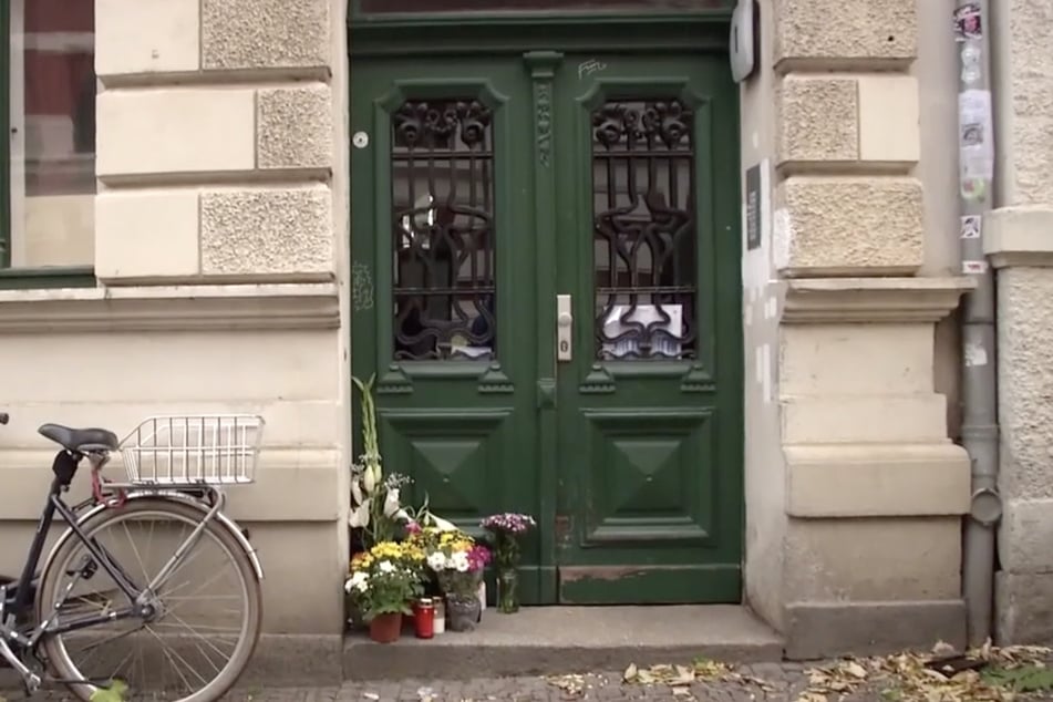 Vor seiner Haustür in der Eduardstraße wurde Stefan M. von einem Unbekannten mit einem Messer attackiert.
