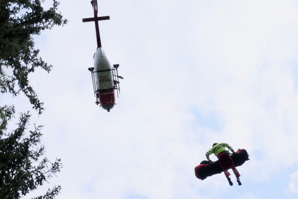 Wanderunfall: Umgeknickte 23-Jährige mit Hubschrauber gerettet