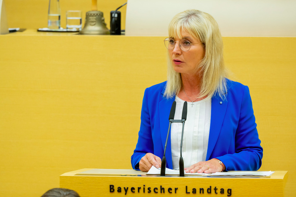 Bayerns Sozialministerin Ulrike Scharf (54, CSU) hält nichts von den Plänen der Bundesregierung zum Bürgergeld.