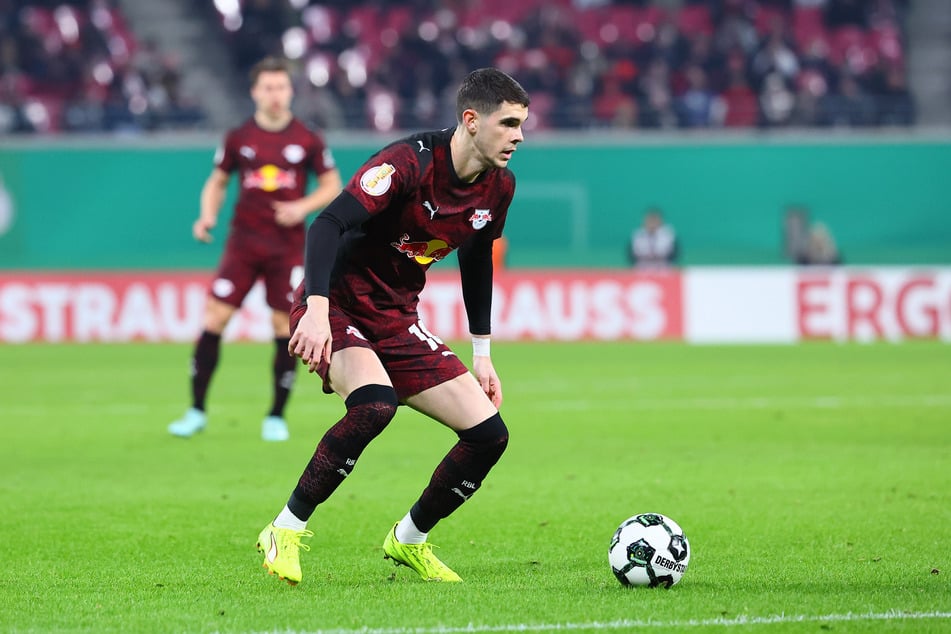 Kosta Nedeljkovic steht erstmals in dieser Saison in der Startelf.