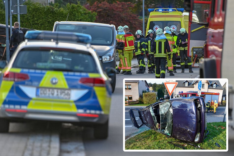 Schlimmer Unfall in Ostsachsen: Feuerwehr muss Frau aus zerstörtem VW befreien