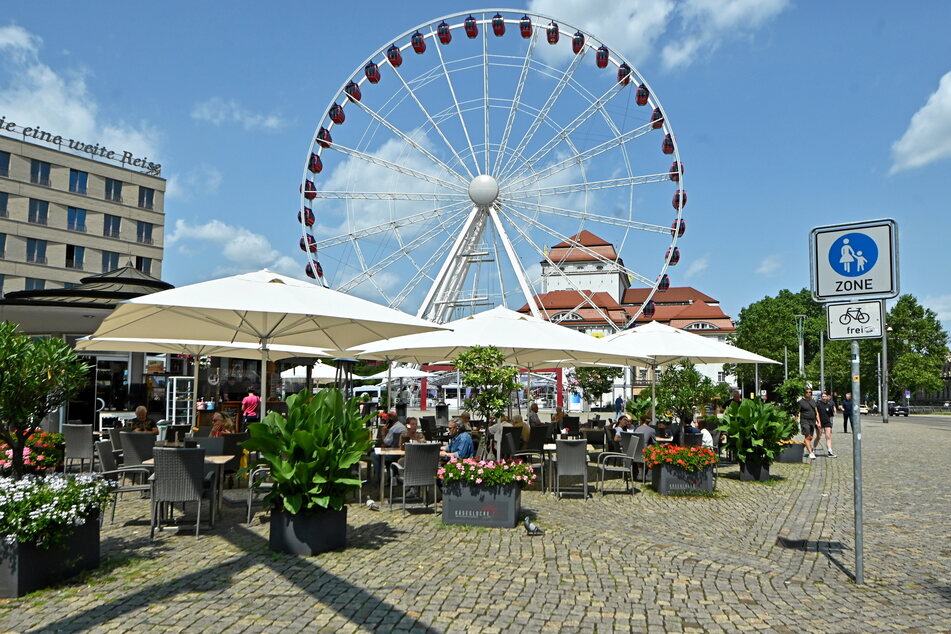 Bis Ende August dreht sich das "Wheel of Vision" auf dem Postplatz.