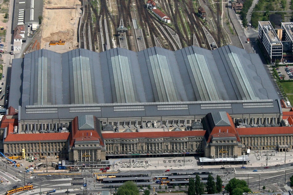 Die Titanic hätte längenmäßig fast perfekt in den Leipziger Hauptbahnhof gepasst.