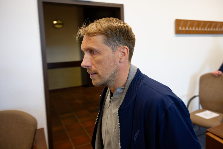 Oliver Pocher (47) hat mal wieder gegen seine Ex-Frau ausgeteilt.