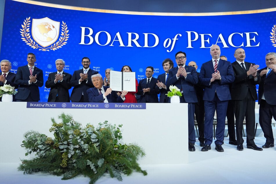 Nur einen Tag nach seiner überraschenden Wende im Grönland-Konflikt folgt der nächste diplomatische Paukenschlag von US-Präsident Trump.