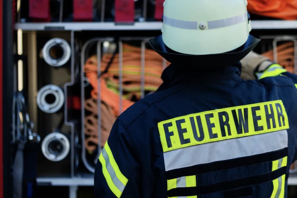 Die Feuerwehr konnte den Brand löschen, der Schaden ist dennoch immens. (Symbolfoto)