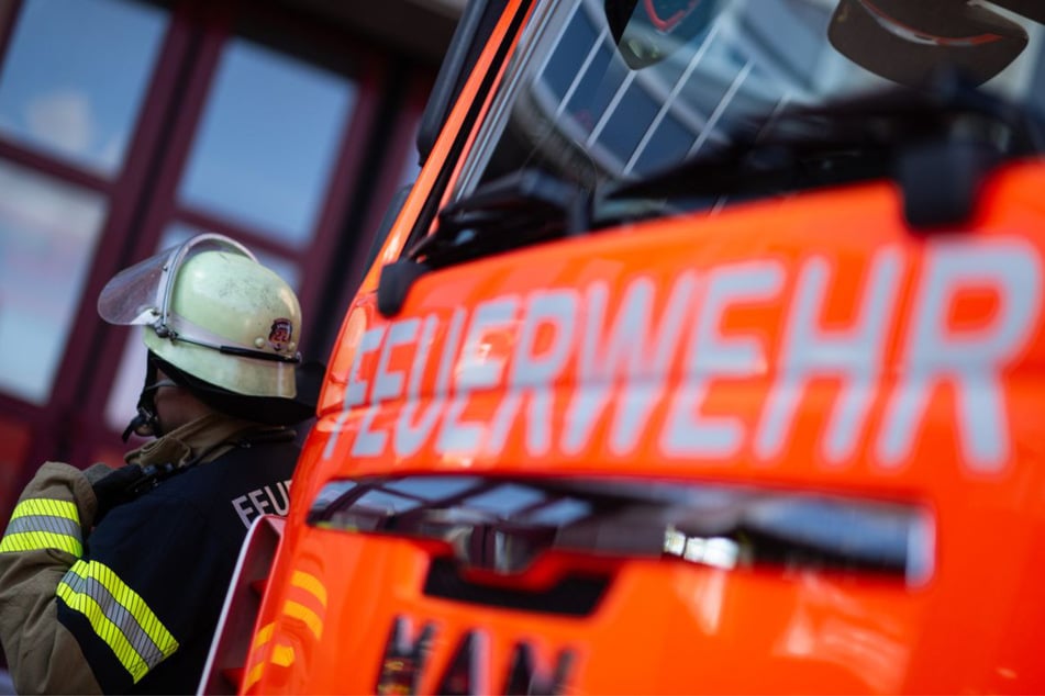Die Feuerwehr rückte an und konnte den Brand rasch löschen. (Symbolfoto)