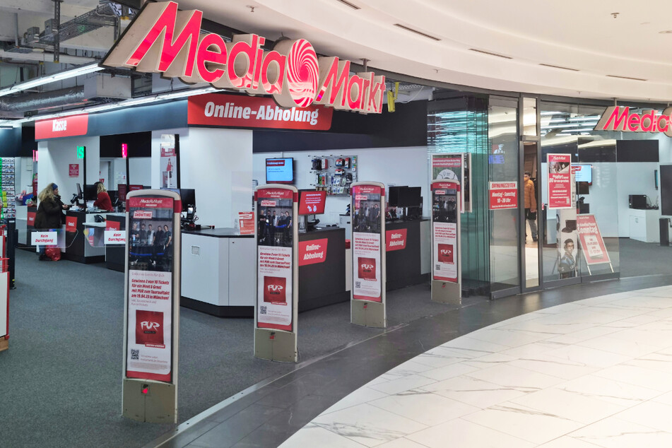 MediaMarkt Berlin-Gropiusstadt (in den Gropiuspassagen) - Johannisthaler Chaussee 309.