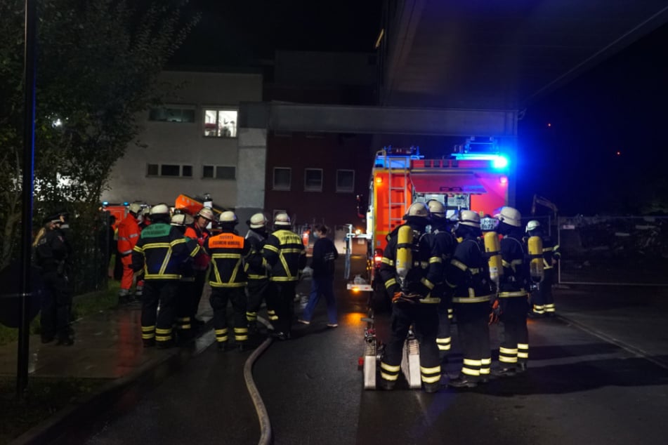 Rund 50 Einsatzkräfte waren vor Ort.