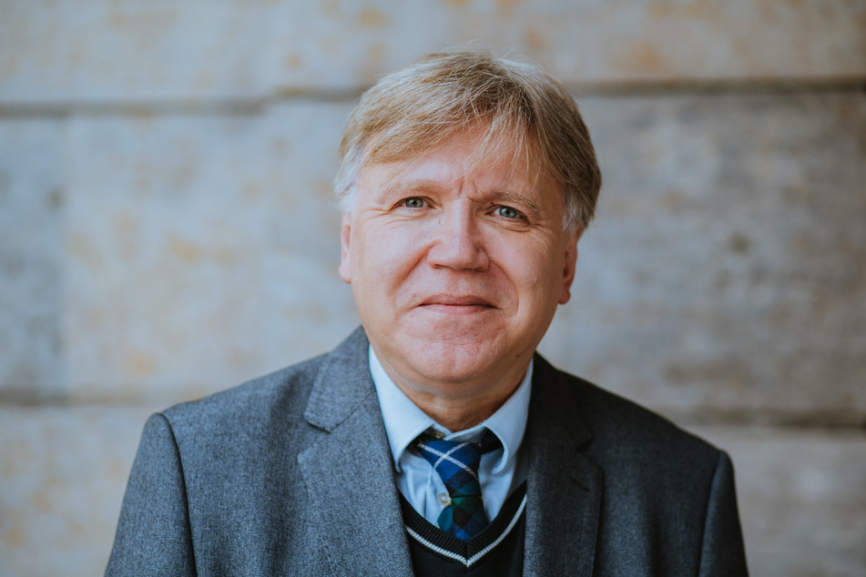 Stephan Bröchler (60) war Mitglied einer vom Senat eingesetzten Expertenkommission zur Aufarbeitung der zahlreichen Pannen bei den Wahlen zum Abgeordnetenhaus und zum Bundestag im September 2021.