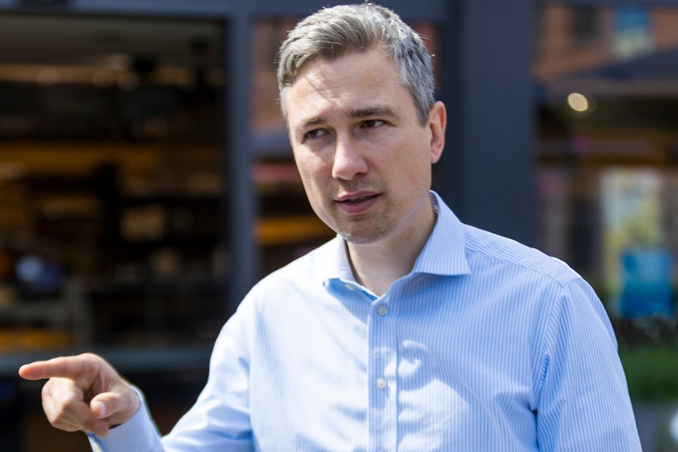 Macht Werbung für Dresdens Premium-Grundstücke: Baubürgermeister Stephan Kühn (46, Grüne) reist in die bayerische Landeshauptstadt.