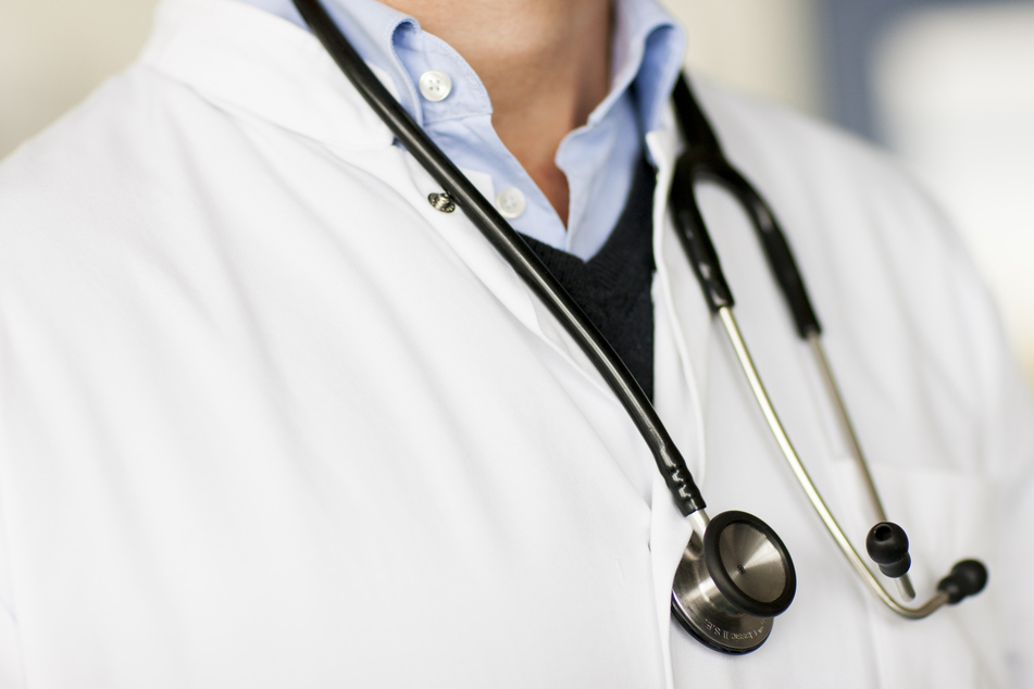 Den Ärzten vertrauen einer Forsa-Umfrage zufolge 81 Prozent der Deutschen.