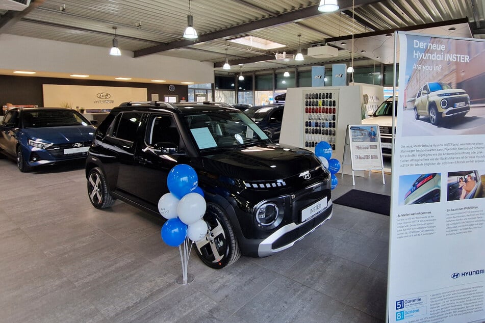 Einsteigen und losfahren: Der Hyundai INSTER ist ab sofort im Autohaus Hirsch verfügbar.