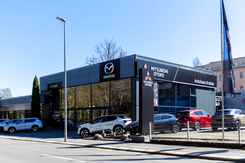 Autohaus Kraban wird Teil der Böttcher-AKTIV Gruppe und feiert das am 18. April