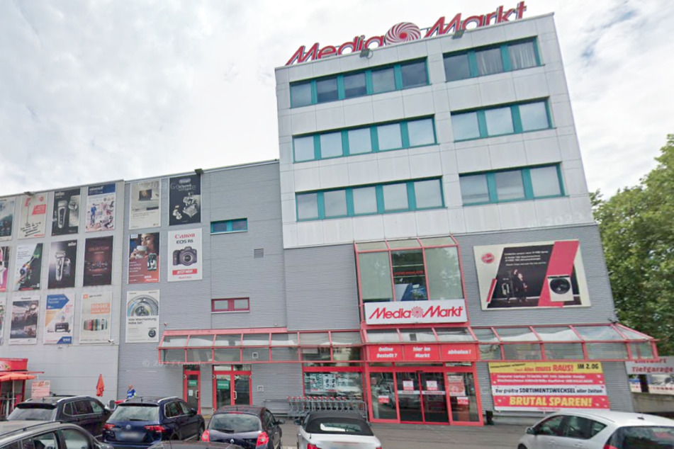 MediaMarkt Mannheim-Neckarau - Floßwörthstraße 65.