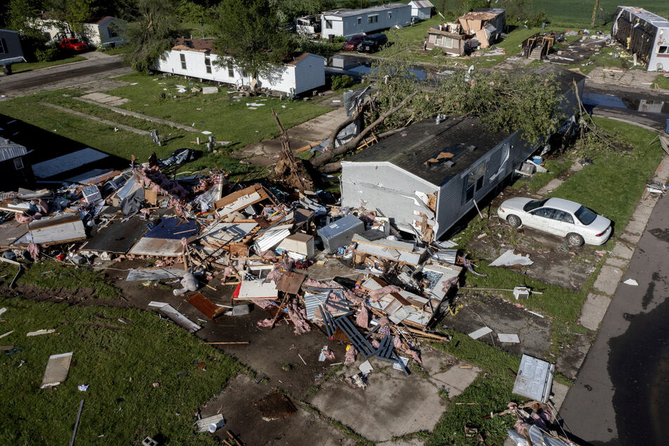 Weite Teile des Landes wurden von mehreren Tornados verwüstet.