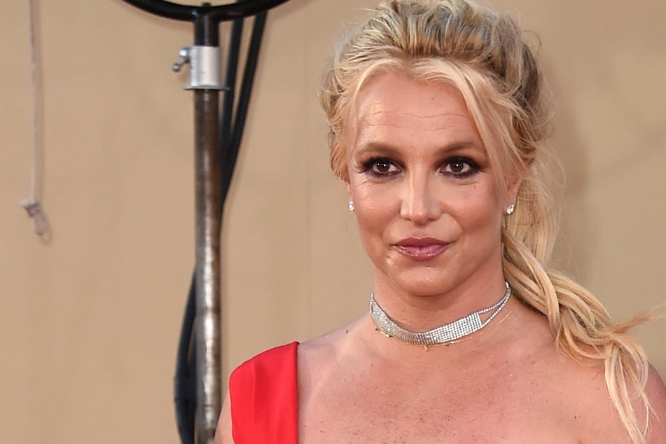 Sängerin Britney Spears will ihren Sohn auch nach seinem 18. Geburtstag finanziell unterstützen.