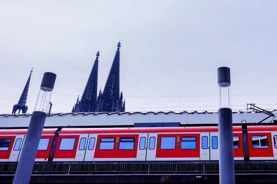 Die betroffene Strecke zwischen Köln Messe/Deutz und Köln Trimbornstraße gilt als wichtige Verbindung im S-Bahn- und Regionalverkehr der Domstadt. (Symbolbild)