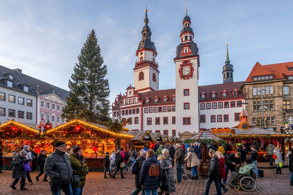 Der Chemnitzer Weihnachtsmarkt überrascht mit neuen Hinguckern.