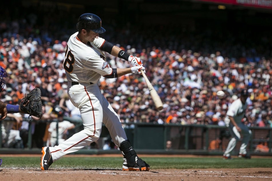 Buster Posey (28) of the San Francisco Giants